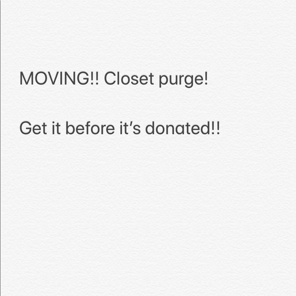 Closet sale - Picture 1 of 1